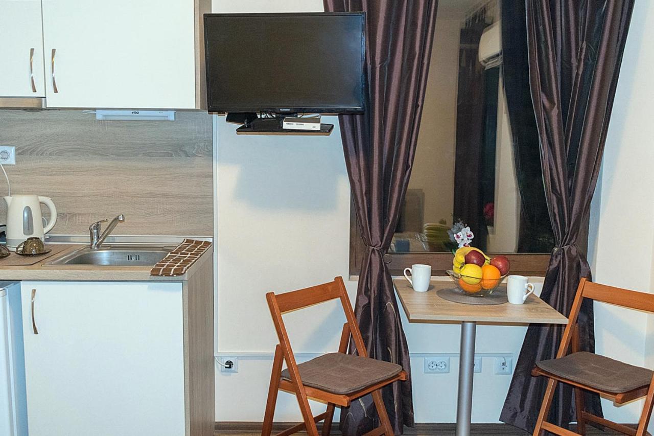 Flora Beach Apartaments Burgas Ngoại thất bức ảnh
