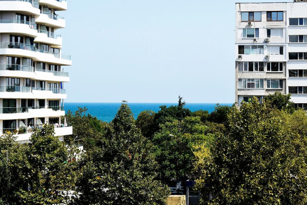 Flora Beach Apartaments Burgas Ngoại thất bức ảnh